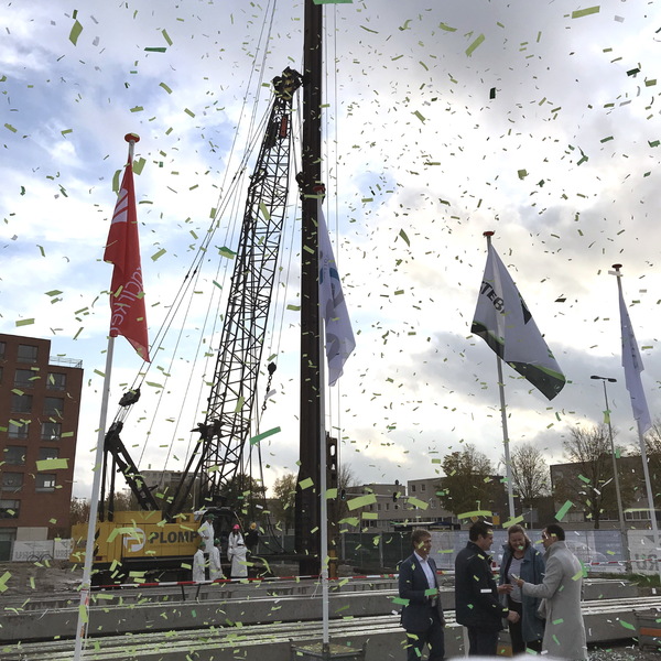 Feestelijke start bouw Burano: 144 nieuwe seniorenwoningen : Feestelijke start bouw Burano: 144 nieuwe seniorenwoningen