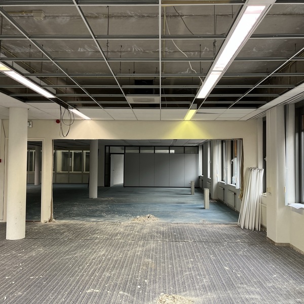 Stebru transformeert Rabobankgebouw naar noodopvang : Stebru transformeert Rabobankgebouw naar noodopvang